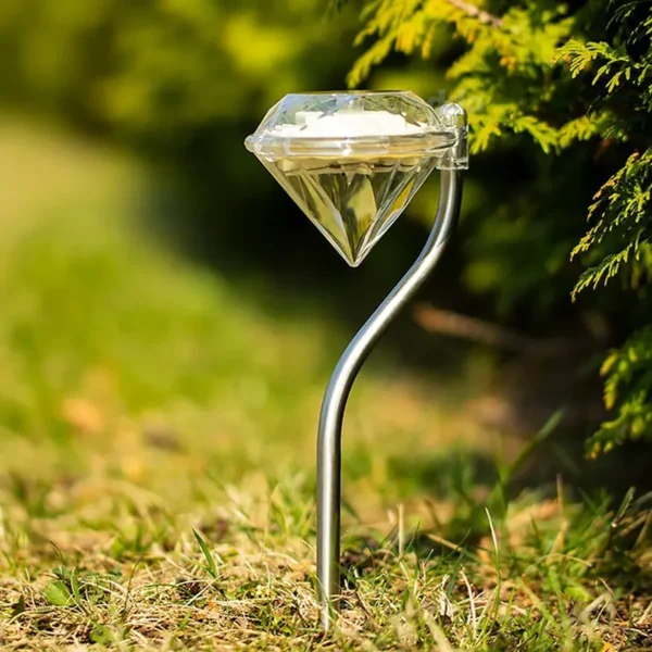 solarne lampe za bastenski ambijent