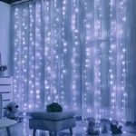 Solarni LED niz u obliku zavese koristi solarnu energiju i pruža dugotrajno osvetljenje tokom noći