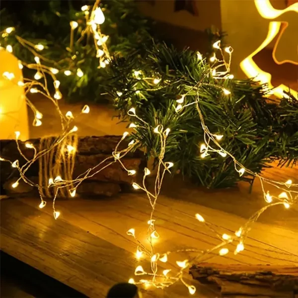 Žute vilinske LED sijalice pružaju nežno svetlo i savršene su za dekoraciju doma