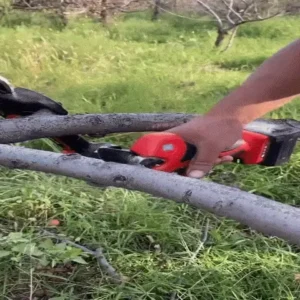 makaze za orezivanje crvene